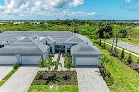 New construction Single-Family house 18808 Indian Rock Pl, Lakewood Ranch, FL 34211 - image