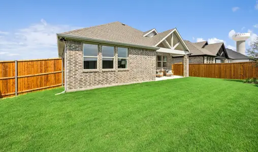 New construction Single-Family house 1016 Longbow Trl, Justin, TX 76247 plan Pasadena ESP - image 3