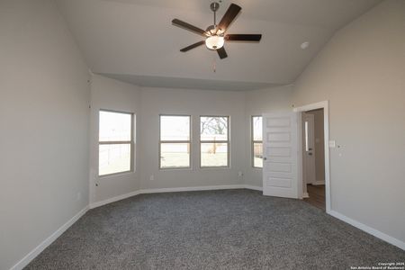 New construction Single-Family house 10323 White Hart, Converse, TX 78109 Larkspur- photo 5 5