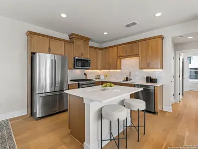 New construction Townhouse house 505 Burrus Pl, San Antonio, TX 78210 - image 13