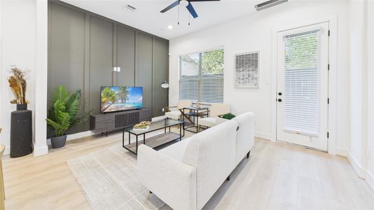 New construction Single-Family house 805 Brooks St, Unit A, Houston, TX 77009 - image 8