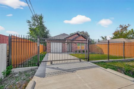 New construction Single-Family house 7832 Dewitt St, Houston, TX 77028 - image