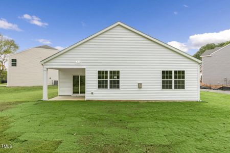 New construction Single-Family house 226 Moore Creek Dr, Fuquay Varina, NC 27526 Cali- photo 2 2