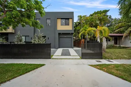 New construction Townhouse house 2962 W Trade Ave, Miami, FL 33133 - image