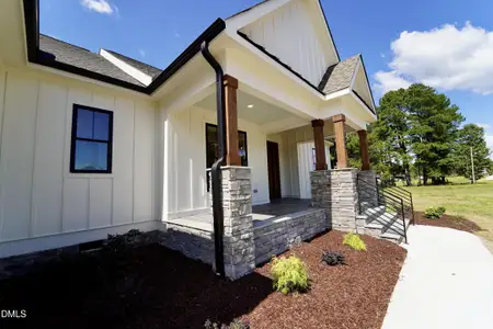 New construction Single-Family house 5009 Hopkins Chapel Rd, Zebulon, NC 27597 - image