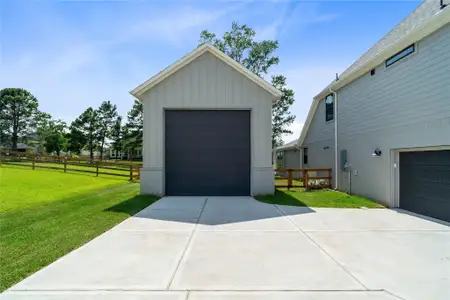 New construction Single-Family house 551 Black Bronco Rd, Magnolia, TX 77354 plan Summerfield - image