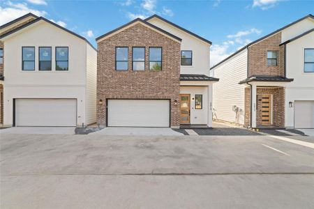 New construction Single-Family house 5811 Outer Banks St, Houston, TX 77091 - image