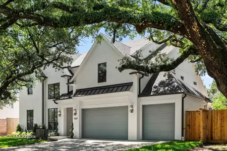 New construction Single-Family house 8033 Ridgeview Dr, Houston, TX 77055 - image