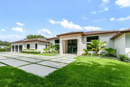 New construction Single-Family house 9475 Sw 117Th Ter, Miami, FL 33176 - image