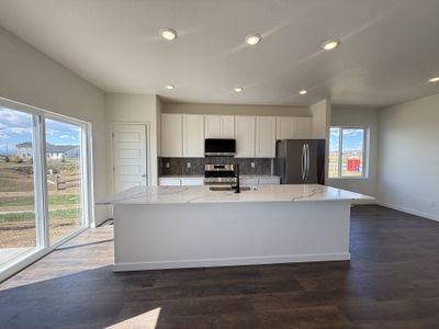 New construction Single-Family house 1984 Sorghum Wy, Johnstown, CO 80534 plan Somerset - image 4