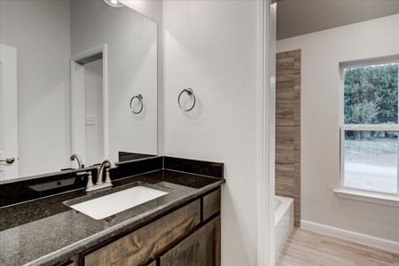 New construction Single-Family house 100 Annabel Dr, Paradise, TX 76073 plan The Renner - image 8