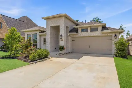 New construction Single-Family house 15618 Turtlehead Trl, Conroe, TX 77302 plan Design 2251W - image