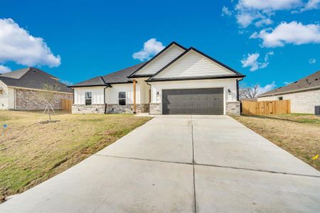 New construction Single-Family house 330 E Marshall Ct, Palmer, TX 75152 - image