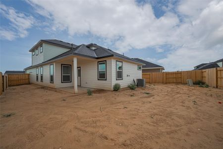 New construction Single-Family house 304 Palero Path, Brookshire, TX 77423 plan Plan 2102 - image 3