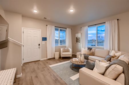 Foyer | Biscayne | Spring Valley | New Homes In Longmont, CO By Landsea Homes