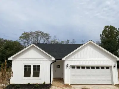New construction Single-Family house 413 E Lee Ave, Yadkinville, NC 27055 plan Hayes - image