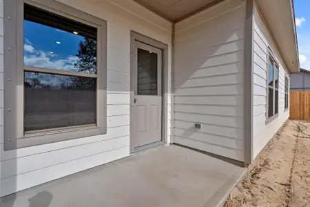 New construction Single-Family house 224 Magnolia Laurel Dr, Alvin, TX 77511 plan Donley - image