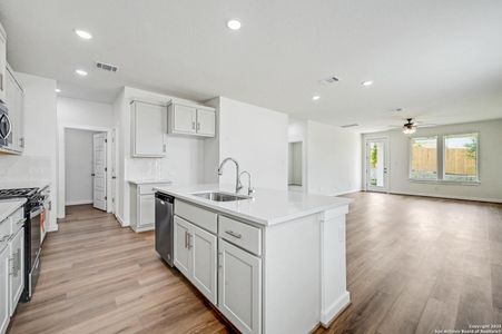 New construction Single-Family house 6014 Calgary Park, San Antonio, TX 78233 Pembrook- photo 12 12