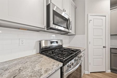 New construction Single-Family house 533 Stone Placa Trl, Brookshire, TX 77423 - image 12