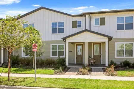 New construction Townhouse house 17723 Japonica Bloom Dr, Winter Garden, FL 34787 - image