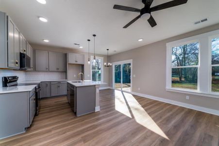 New construction Single-Family house 6273 Ballpark Rd, Hollywood, SC 29449 null- photo 5 5