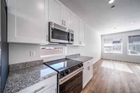 New construction Single-Family house 46569 Sunflower Ln, Bennett, CO 80102 - image 8