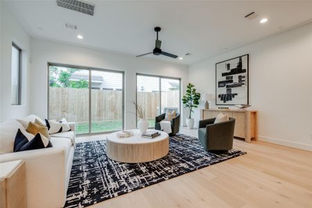 New construction Single-Family house 1312 Castle Ct, Unit A, Houston, TX 77006 - image 9