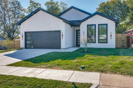 New construction Single-Family house 2209 W E Roberts St, Grand Prairie, TX 75051 - image