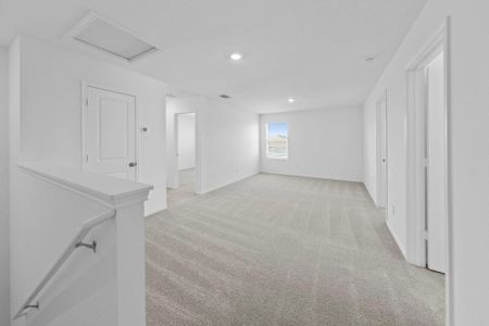 New construction Single-Family house 13220 Eastland Dr, Mustang Ridge, TX 78610 plan Littleton - image 16
