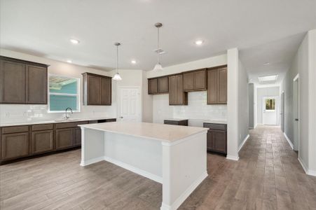 New construction Single-Family house 347 Bay Oaks St, La Porte, TX 77571 - image 5