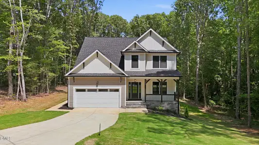 New construction Single-Family house 627 Shawnee Dr, Louisburg, NC 27549 - image