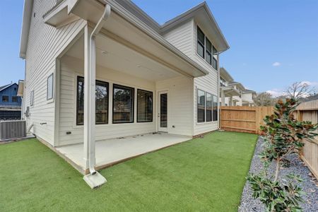 New construction Single-Family house 344 Summer Place Dr, Montgomery, TX 77356 plan Maya - image 3