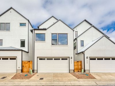 New construction Single-Family house 558 McMonigal Pl, San Antonio, TX 78210 plan Espada - image
