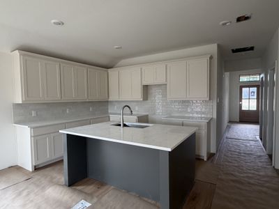 New construction Single-Family house 1422 Quail Creek Dr, Cleburne, TX 76033 plan Belford - image 15