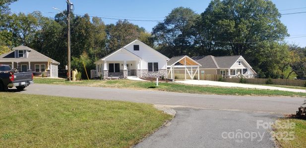 New construction Single-Family house 502 Rhyne Cir, Gastonia, NC 28054 - photo 0