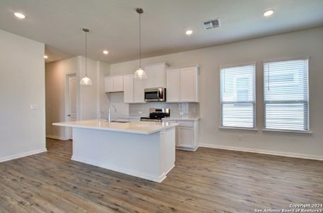 New construction Single-Family house 871 Casetta Trl, New Braunfels, TX 78130 Comal- photo 5 5