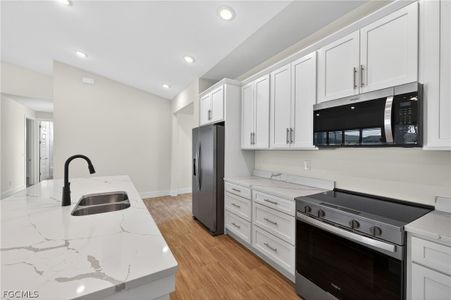 New construction Single-Family house 1423 Sw 1St Ter, Cape Coral, FL 33991 plan The Coral Haven - image 6