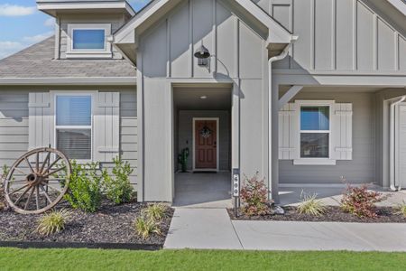 New construction Single-Family house 600 Davis Mountain Dr, Lockhart, TX 78644 plan The Garland - image
