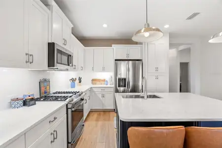 New construction Single-Family house 233 Altamura Cir, Nokomis, FL 34275 - image 7