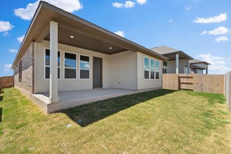 New construction Single-Family house 220 Lariat Lp, Liberty Hill, TX 78642 null- photo 5 5