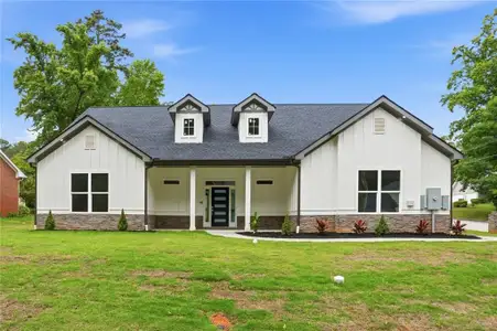 New construction Single-Family house 559 Pennybrook Ln, Stone Mountain, GA 30087 - image