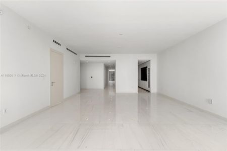 New construction Condo/Apt house 300 Biscayne Way, Unit 2103, Miami, FL 33131 - photo 4 4