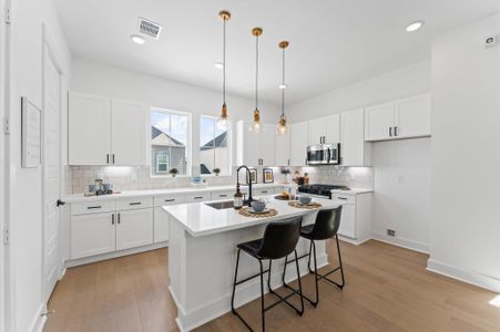 New construction Single-Family house 8303 Springwood Creek Ln, Houston, TX 77055 - image 17