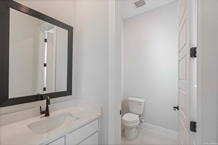 New construction Single-Family house 256 Lawrence Dr, Castroville, TX 78009 plan Princeton - image 8