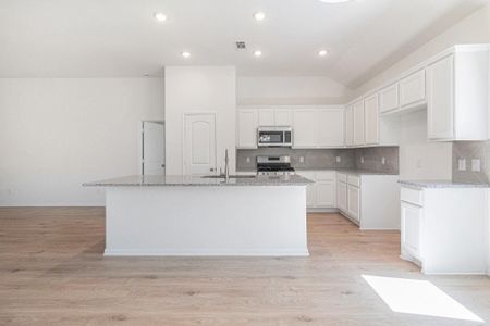 New construction Single-Family house 249 Edgewater Dr, West Columbia, TX 77486 plan Duval - image 8