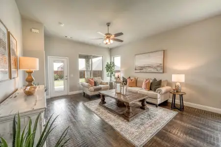 Bear Creek At Grand Heritage by Stonehollow Homes in Lavon - photo 16 16