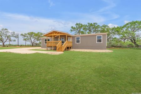 New construction Single-Family house 2711 Fm 1332, Jourdanton, TX 78026 - image