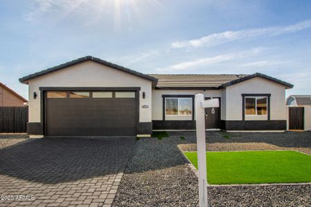 New construction Single-Family house 11405 W Madero Dr, Arizona City, AZ 85123 - image