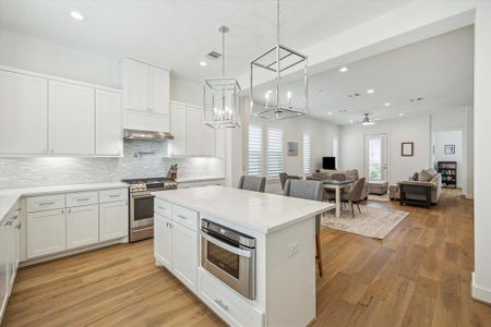 New construction Single-Family house 930 Dunleigh Meadows Ln, Houston, TX 77055 null- photo 12 12
