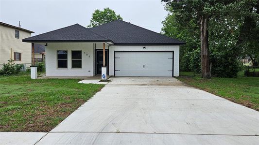 New construction Single-Family house 705 S Catherine Street, Terrell, TX 75160 - photo 0